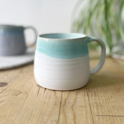 AURA QUE Inaki Stoneware Mug - Spring Green Wash
