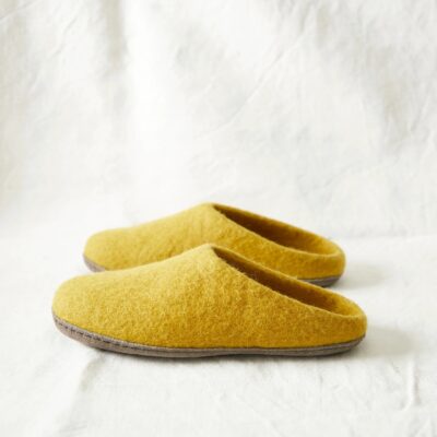 AURA QUE Mita Handmade Felt Slippers - Mustard Yellow