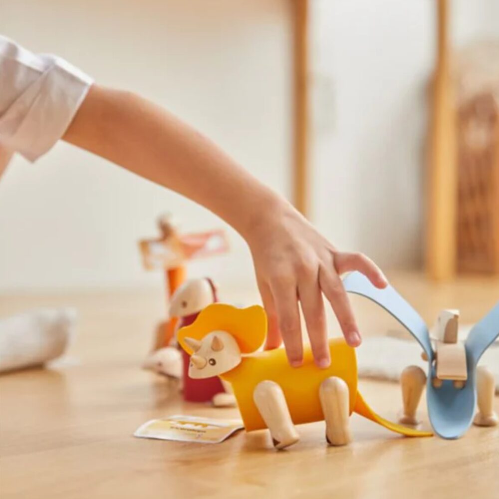 Plan Toys DIY Triceratops